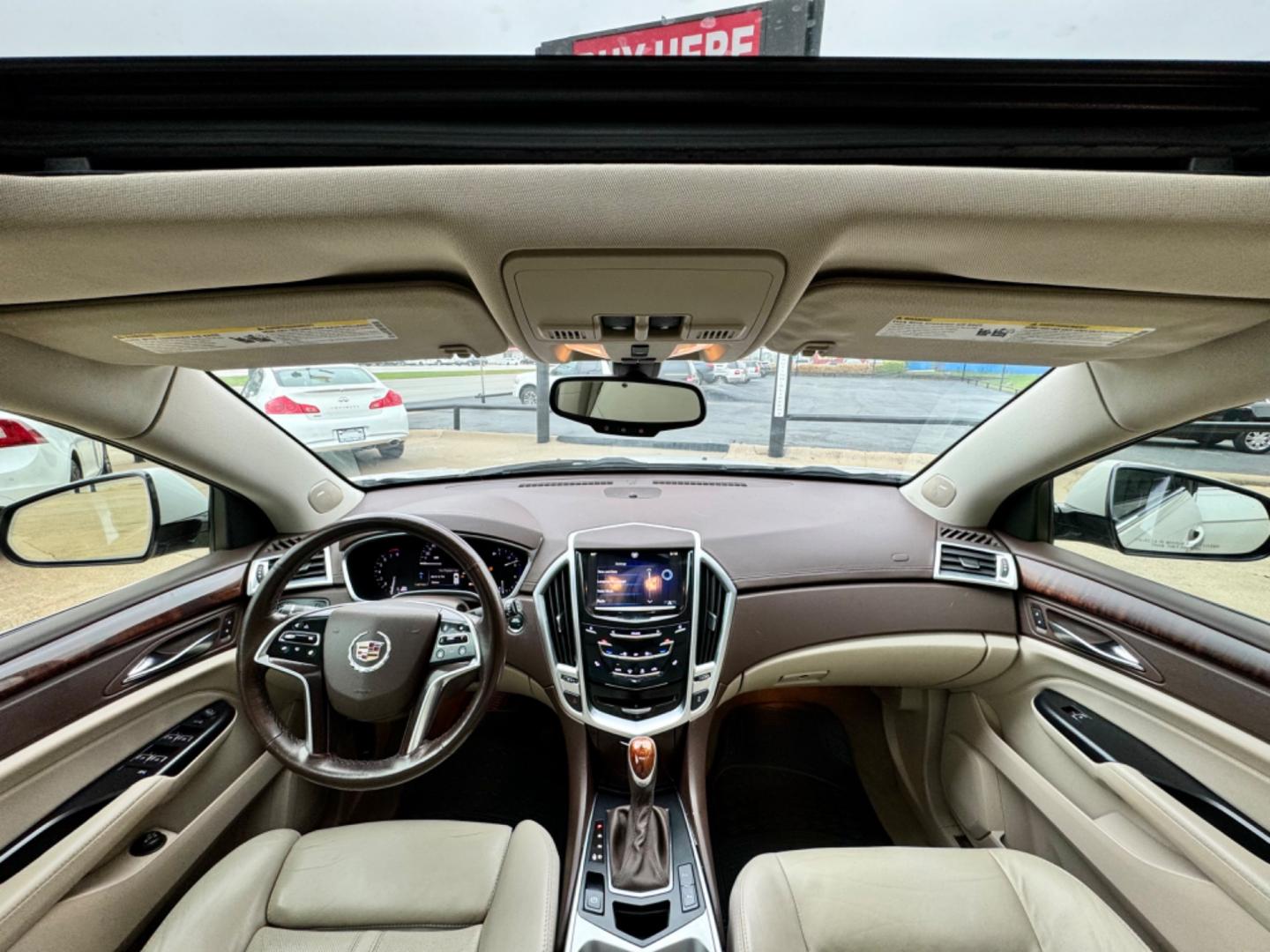 2014 WHITE CADILLAC SRX LUXURY (3GYFNBE34ES) , located at 5900 E. Lancaster Ave., Fort Worth, TX, 76112, (817) 457-5456, 0.000000, 0.000000 - Photo#17